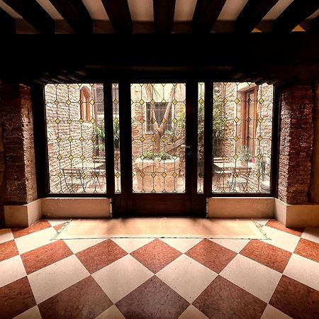Nama Boutique Residence Венеция Экстерьер фото